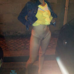 Pic #2 Exhibe-Toi Bordelaise - Pantieless Girls, Public Exhibitionist, Flashing, Outdoors, Bush Or Hairy, Amateur