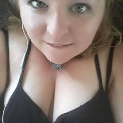 Pic #3 Gorgeous - Big Tits, Amateur