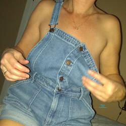 Pic #1 Little Ole Country Gal - Big Tits, Mature, Amateur