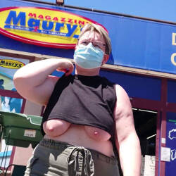 Pic #5 Petits Moments Voles En Courses - Big Tits, Public Exhibitionist, Flashing, Public Place, Amateur