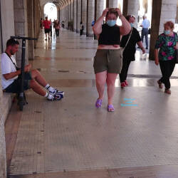 Pic #6 Petits Moments Voles En Courses - Big Tits, Public Exhibitionist, Flashing, Public Place, Amateur
