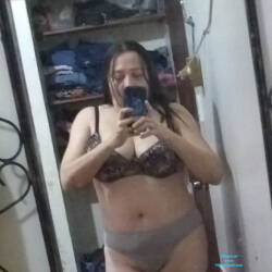 Pic #1La Ama De Casa - Brunette, Lingerie, Mature, Amateur