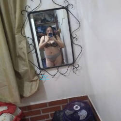 Pic #1 La Ama De Casa 2 - Big Tits, Brunette, Lingerie, Mature, Amateur