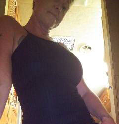 Pic #5 More Pics From Her - Big Tits, Mature, Shaved, Amateur