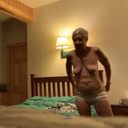 Pic #6 Dressing On Vacation - Topless Amateurs, Mature, Amateur, Medium Tits