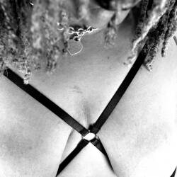 Pic #9 Photoshoot Fun - Big Tits, Ebony, Shaved, Amateur