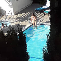 Pic #6 Girl At Pool Voy'd From Room - Brunette, Outdoors, Bikini Voyeur