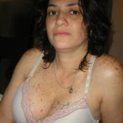 Pic #6 La Tetona 2 - Big Tits, Brunette, Lingerie, Mature, Amateur