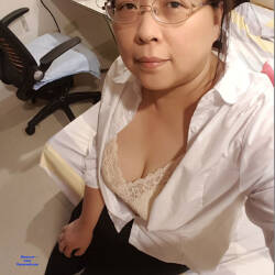 Pic #2 Mature Chinese Milf Irene - Big Tits, Brunette, Mature, Amateur, Asian