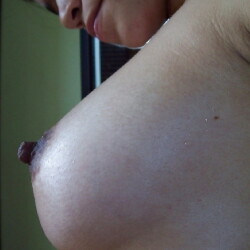 Medium tits of my wife - Elize