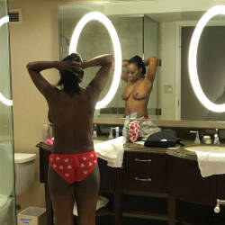 Pic #1 Ebony Tits - Topless Girls, Big Tits, Ebony, Amateur