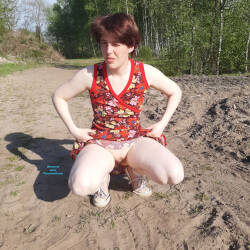 Pic #1 Mixed Pics - Nude Girls, Brunette, Shaved, Amateur