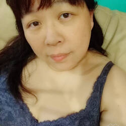 Pic #1 Chinese Mommy's Tits - Big Tits, Mature, Wife/wives, Amateur, Asian