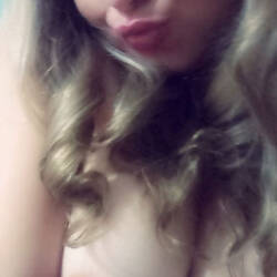 Pic #6 Julia At Home Fun - Amateur