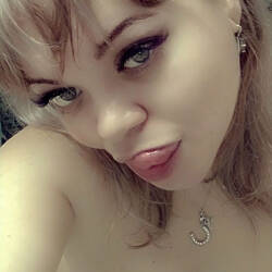 Pic #7 Julia At Home Fun - Amateur