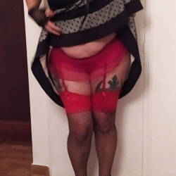 Pic #2 Red Holder!! - High Heels Amateurs, Lingerie, Amateur, Mature
