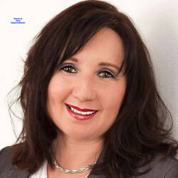 Pic #3 Marion - Brunette, Mature, Dressed, Amateur