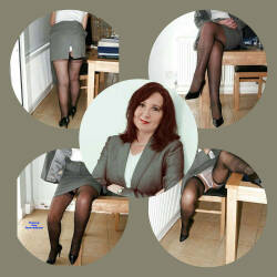 Pic #5 Marion - Brunette, Mature, Dressed, Amateur