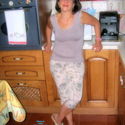 Pic #1 Foto di Daniela - Nude Wives, Brunette, Bush Or Hairy, Amateur, Medium Tits