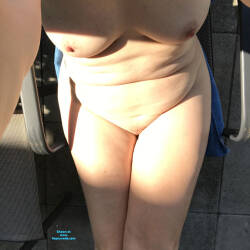 Pic #2 Apres La Douche - Nude Amateurs, Big Tits, Mature, Outdoors, Amateur