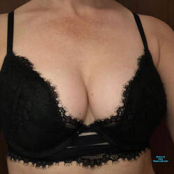 Pic #2 Board At Home - Big Tits, Lingerie, Amateur