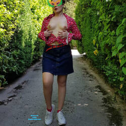 Pic #3 Ritorno Alla Normalita - Brunette, Public Exhibitionist, Flashing, Outdoors, Small Tits, Amateur