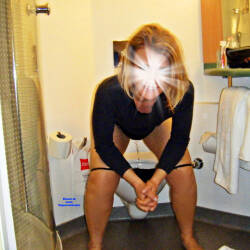 Pic #2 Snapshots 5 - Nude Girls, Bush Or Hairy, Amateur, Medium Tits