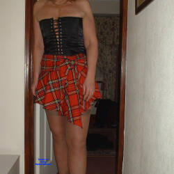 Pic #1 Fiona's Kilt - Pantieless Girls, Lingerie, Amateur, Stockings Pics, Dressed, High Heels Amateurs
