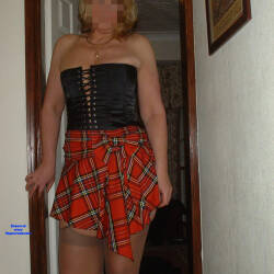 Pic #2 Fiona's Kilt - Pantieless Girls, Lingerie, Amateur, Stockings Pics, Dressed, High Heels Amateurs