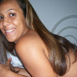 Pic #2 Safada - Amateur, Brunette, Pantieless Girls, Firm Ass, Long Legs, Nude Girls