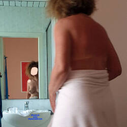 Pic #3 Moglie amatoriale - Bush Or Hairy, Granny, Medium Tits, Natural Tits, Nude Wives, Hanging Tits, Pussy