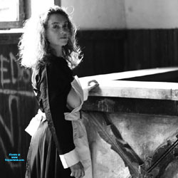 urbex cession and flashing - Big Tits, , Hanging Tits, Topless Amateurs, Amateur, Flashing, Flashing Tits, Outdoors