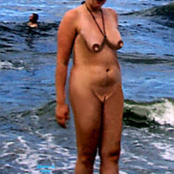 Pic #3 Marzena Michalik-bez majtek. - Nude Amateurs, Outdoors, Round Ass, Round Tits, Shaved