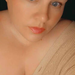 Pic #10 Sweetness  - Big Tits, Topless Amateurs, Natural Tits