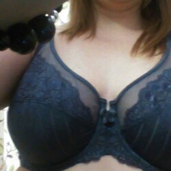 Tetas - Amateur, Flashing, Flashing Tits, Hard Nipples, Medium Tits, Natural Tits, tits in bras