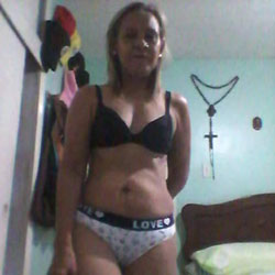 La negra flaca IV - Brunette, Close-Ups, Cunt Pics, Flashing Tits, Mature Pussy, Natural Tits, Pussy, Shaved, Small Tits, Wives In Lingerie