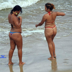 PINA BEACH, RECIFE CITY, BRAZIL , Gostosas Com Fio Socado Na Bunda.