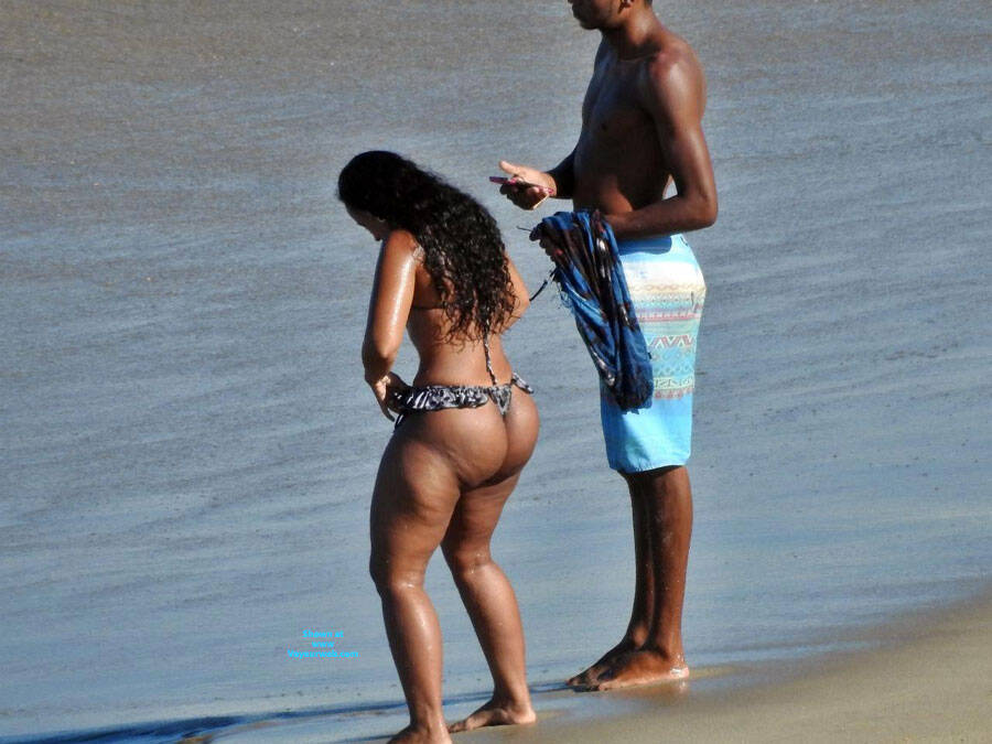BIG ASS IN JANGA BEACH, BRAZIL , BUNDA DELICIOSA