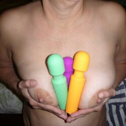 Large tits of my wife - Leggs