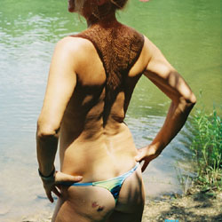 Pic #1 Linda's sun hat.