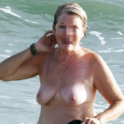 Medium tits of my girlfriend - D from FL