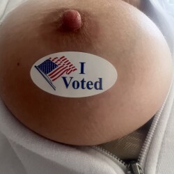 My medium tits - Danimariner 