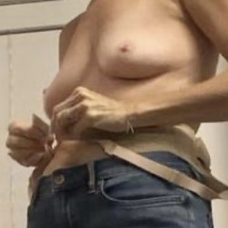 Small tits of my wife - Ellen