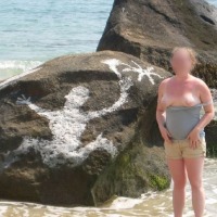 Medium tits of my wife - Mesul