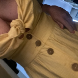 Large tits of my wife - Roxie