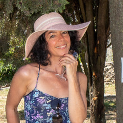 Pic #1 Winery - Amateur, Flashing, Pantieless Wives, Pussy, Shaved