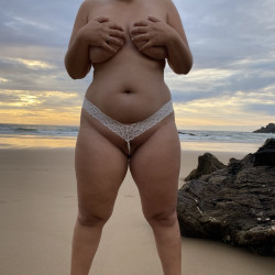 My girlfriend's fucking - TheangelV