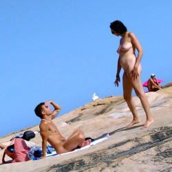 Pic #1 desnuda en la playa - Beach, Beach Pussy, Beach Voyeur, Big Tits, Brunette, Cunt Pics, Hanging Tits, Hard Nipples, Nature, Nude Amateurs, Nude Girls, Outdoors, Public Exhibitionist, Public Place, Sexiest Legs, Shaved, Young Woman