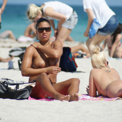 Big Tits Big Ass Girls Topless