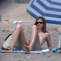 Pic #7 Superzoom Sun-lotion Girl In Agde
